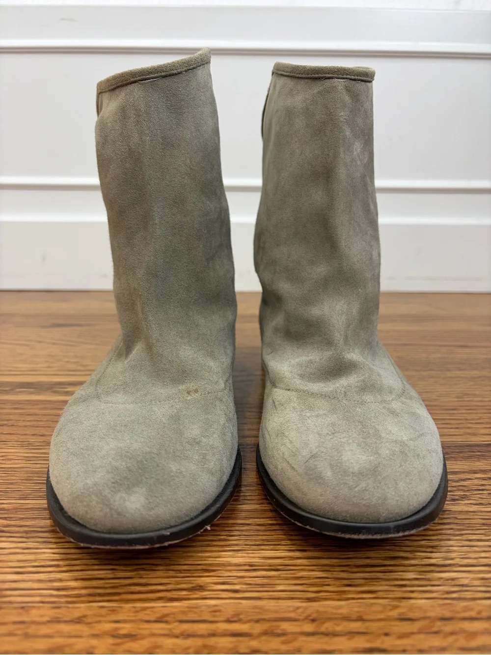 Jimmy Choo Grey Suede Ankle Boots (39)